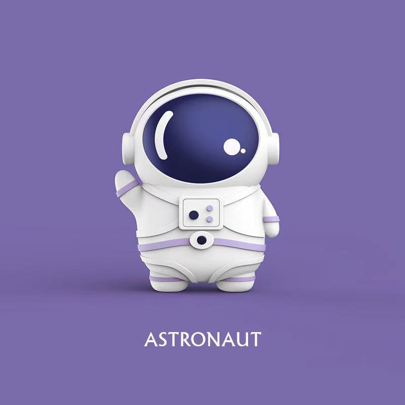 Astronaut Airpod Case